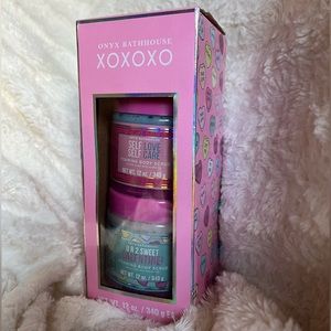 BRAND NEW Onyx Bathhouse Valentine’s Day body scrub gift set